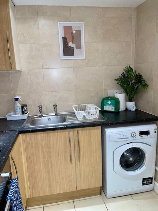 Stylish Cosy Studio Apartment グレーブゼンド エクステリア 写真
